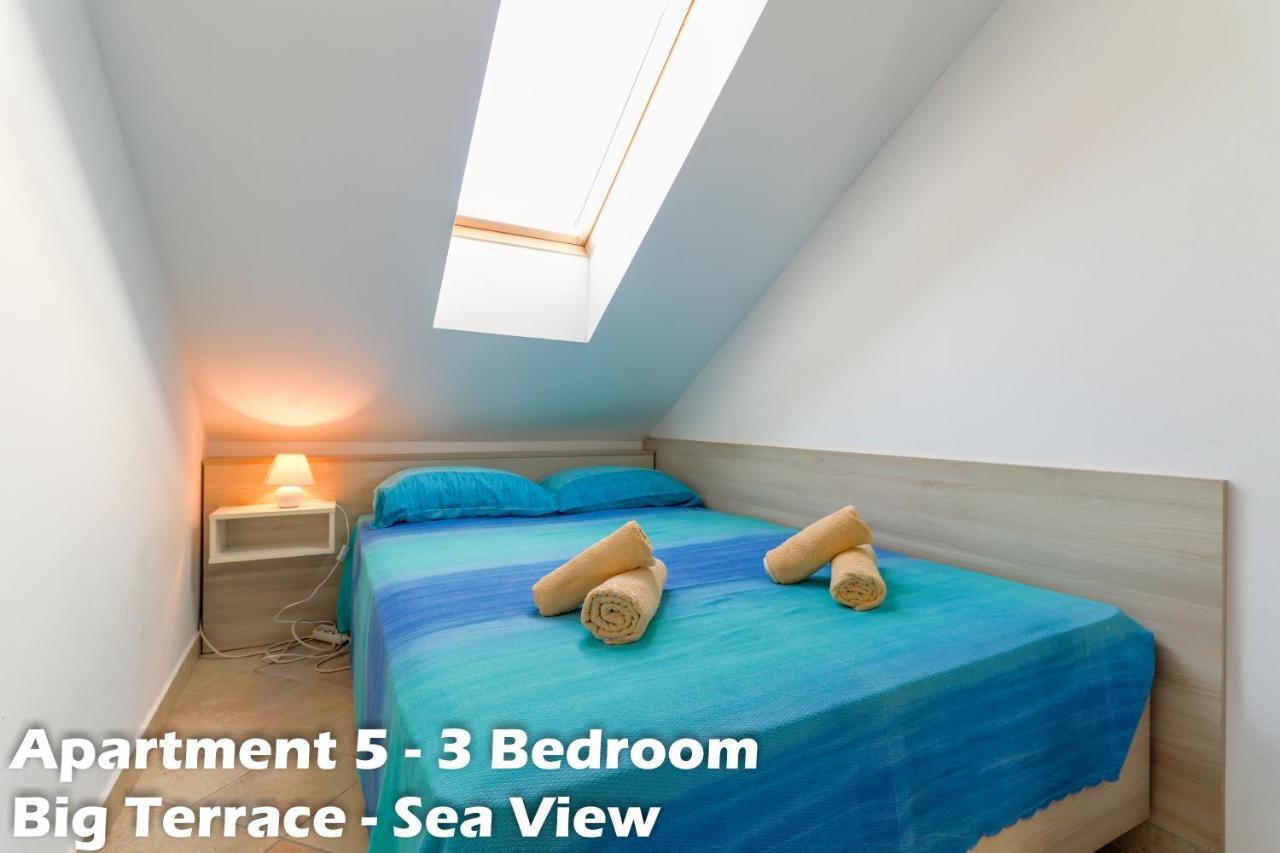 Art Apartments Vrsar Exterior photo