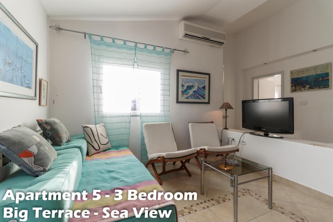 Art Apartments Vrsar Exterior photo