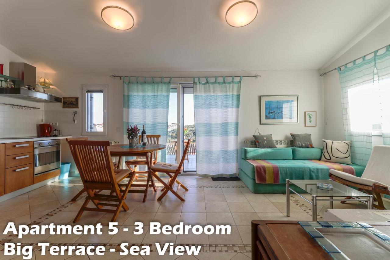 Art Apartments Vrsar Exterior photo