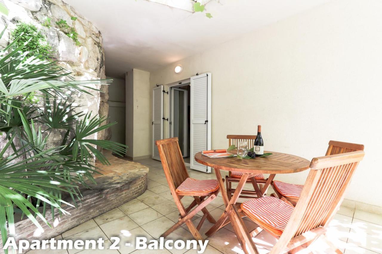 Art Apartments Vrsar Exterior photo